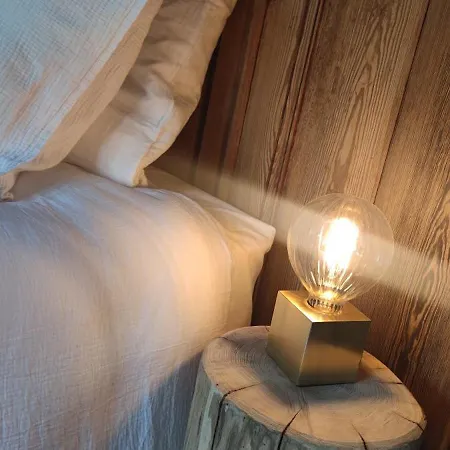 Coeur De Ferme En Pevele לינה וארוחת בוקר 3*